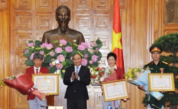 Thủ tướng Nguyễn Xuân Phúc gặp gỡ, chúc mừng Đoàn thể thao Việt Nam dự Ô-lim-pích Ri-ô 2016