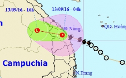 Bão đổ bộ Quảng Nam-Quảng Ngãi, suy yếu thành ATNĐ
