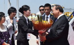 Thủ tướng bắt đầu thăm Hongkong