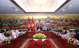 Thủ tướng Nguyễn Xuân Phúc làm việc với lãnh đạo chủ chốt thành phố Hải Phòng