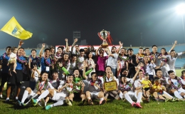 Đội Hà Nội T&T đoạt ngôi vô địch đầy kịch tính