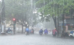 Áp thấp gây mưa dông, lốc xoáy trên vùng biển từ Bình Thuận đến Kiên Giang