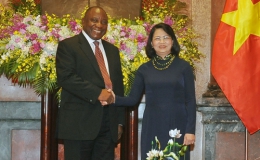 Phó Chủ tịch nước Đặng Thị Ngọc Thịnh hội đàm với Phó Tổng thống Nam Phi Cyril Ramaphosa