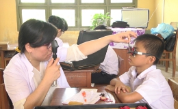 Mit tinh hưởng ứng ngày Thị giác thế giới và chương trình Chăm sóc mắt học đường