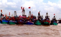 Hàng chục nghìn ngư dân ĐBSCL tham dự lễ hội Nghinh Ông