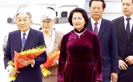 Nhà vua và Hoàng hậu Nhật Bản gặp mặt các nhân viên tình nguyện JICA tại Việt Nam