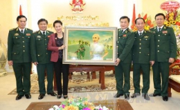 Chủ tịch Quốc hội Nguyễn Thị Kim Ngân thăm Bộ Tư lệnh Bộ đội Biên phòng