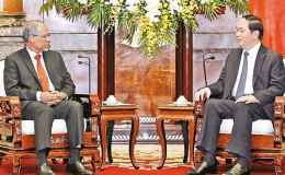 Chủ tịch nước Trần Đại Quang tiếp Bộ trưởng Môi trường và Tài nguyên nước Xin-ga-po