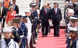 Chủ tịch Trung Quốc đến Mỹ, sẵn sàng cuộc gặp khó khăn với ông Trump