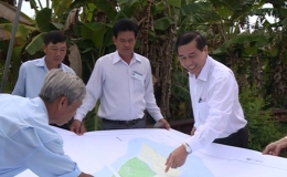 Chủ tịch UBND tỉnh khảo sát thực tế tại cồn Tân Phong, huyện Cai Lậy