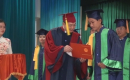 Trường Đại học Công đoàn trao Bằng tốt nghiệp cho các Cử nhân Luật