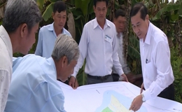 Chủ tịch UBND tỉnh khảo sát thực tế tại cồn Tân Phong, huyện Cai Lậy