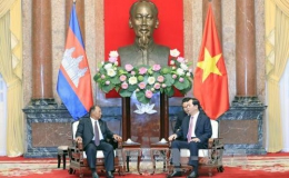 Chủ tịch nước Trần Đại Quang tiếp Chủ tịch Quốc hội Campuchia Samdech Heng Samrin