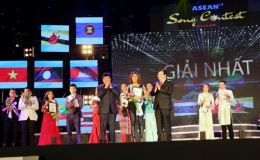 Phó Thủ tướng trao giải cuộc thi Tiếng hát ASEAN + 3