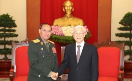 Tổng Bí thư Nguyễn Phú Trọng tiếp Đoàn đại biểu Quân đội nhân dân Lào