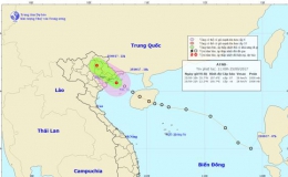 Áp thấp nhiệt đới đi vào khu vực Quảng Ninh – Hải Phòng, suy yếu và tan dần