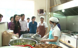 HĐND giám sát an toàn vệ sinh thực phẩm tại Thị xã Cai Lậy