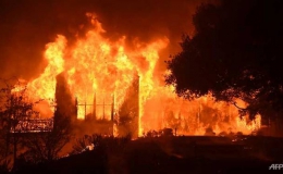 Cháy rừng dữ dội ở bang California (Mỹ)