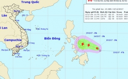 Áp thấp nhiệt đới gần biển Đông có thể mạnh thành bão