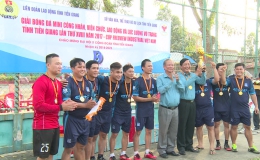 Bế mạc giải bóng đá mini truyền thống công nhân viên chức, lao động và lực lượng vũ trang năm 2017