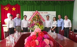 Đài PT-TH tỉnh Tiền Giang thăm chúc mừng các đơn vị nhân kỷ niệm Ngày Thầy thuốc Việt Nam