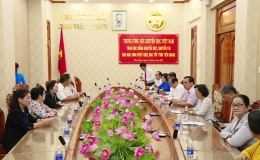 Nguyên Phó Chủ tịch nước Nguyễn Thị Doan thăm và làm việc với Hội khuyến học Tiền Giang