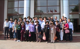 Lãnh đạo UBND tỉnh Tiền Giang tiễn Đoàn người có công thăm Thủ đô Hà Nội