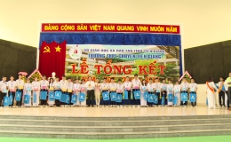 Bí thư Tỉnh ủy dự lễ tổng kết Trường THPT Chuyên Tiền Giang