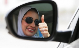 Niềm vui sướng tột độ của phụ nữ Saudi Arabia được chính thức lái ô tô