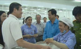 Chủ tịch UBND tỉnh Tiền Giang gặp gỡ công nhân lao động ở các doanh nghiệp