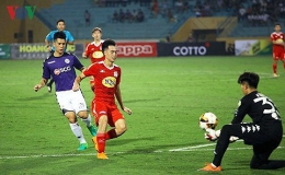 Tạm hoãn V-League và các trận bóng đá ở Việt Nam