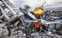 Số người thiệt mạng trong thảm họa kép tại Indonesia đã lên đến 1.944 người