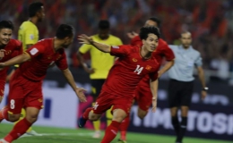 Việt Nam – Malaysia 2-0: Công Phượng tỏa sáng, Anh Đức góp công