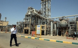 Né trừng phạt, Iran bán dầu cho tư nhân