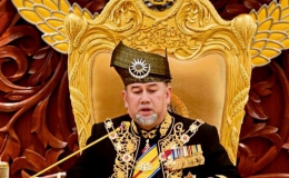 Quốc vương Malaysia bất ngờ thoái vị không lý do