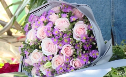 Hoa hồng và thú nhồi bông tăng 10 đến 20% trong ngày lễ tình nhân