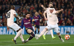 Messi tỏa sáng, Man United trắng tay Champions League