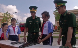 Học sinh Tp. Mỹ Tho giao lưu và trải nghiệm quân ngũ tại Đồn Biên phòng Tân Thành