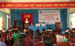 Lãnh đạo UBND tỉnh Tiền Giang gặp gỡ nhân dân xã Phú Đông, huyện Tân Phú Đông