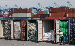 Tiếp bước các quốc gia ASEAN, Indonesia trả lại rác thải cho Mỹ