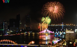 Đà Nẵng hút khách du lịch từ lễ hội Pháo hoa Quốc tế