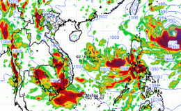 Áp thấp nhiệt đới trên biển Đông, mưa lũ dồn dập