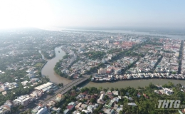 Tiền Giang tổ chức đắp đập thép trên sông Bảo Định