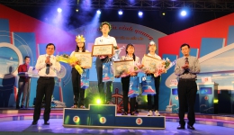 10X THPT Nguyễn Bỉnh Khiêm giành giải nhất tháng bằng điểm số vòng xuất phát