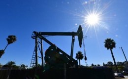 Chưa từng có trong lịch sử: Giá dầu thô Mỹ xuống mức âm