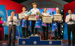 Nam sinh THPT Vĩnh Kim chiến thắng cuộc thi tuần Đường đến vinh quang sau 4 vòng đều dẫn đầu