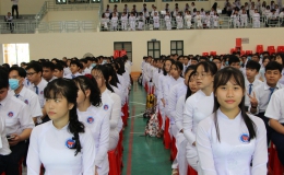 Chủ tịch UBND tỉnh Tiền Giang dự lễ khai giảng năm học mới Trường THPT Nguyễn Đình Chiểu