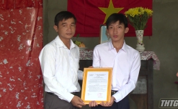 Trao “Mái ấm khuyến học” cho học sinh nghèo vượt khó huyện Cai Lậy