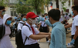 Học sinh Tiền Giang đi học trở lại từ ngày 17-2