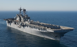 Tàu sân bay và tàu đổ bộ Mỹ hội tụ trên Biển Đông khiến Trung Quốc “lạnh gáy”
